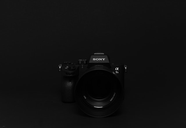What is a Mirrorless Camera - The Ins and Outs